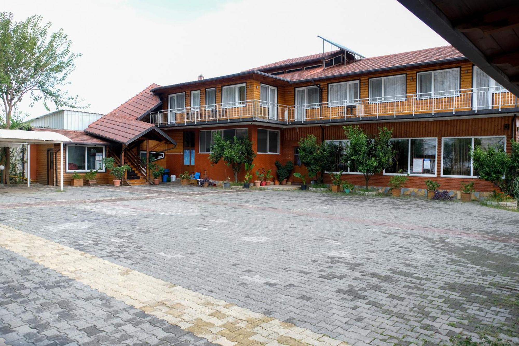 Buna Park Hotel ชโคเดอร์ ภายนอก รูปภาพ