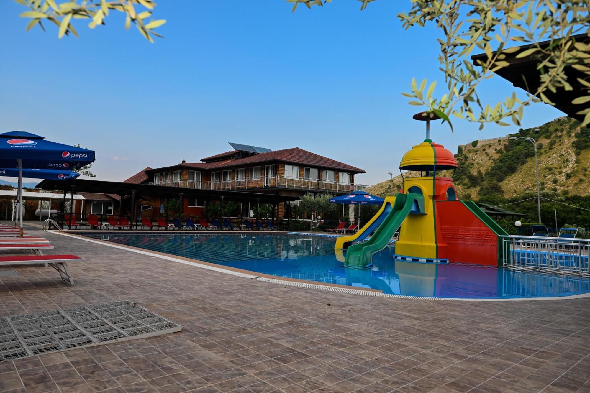 Buna Park Hotel ชโคเดอร์ ภายนอก รูปภาพ