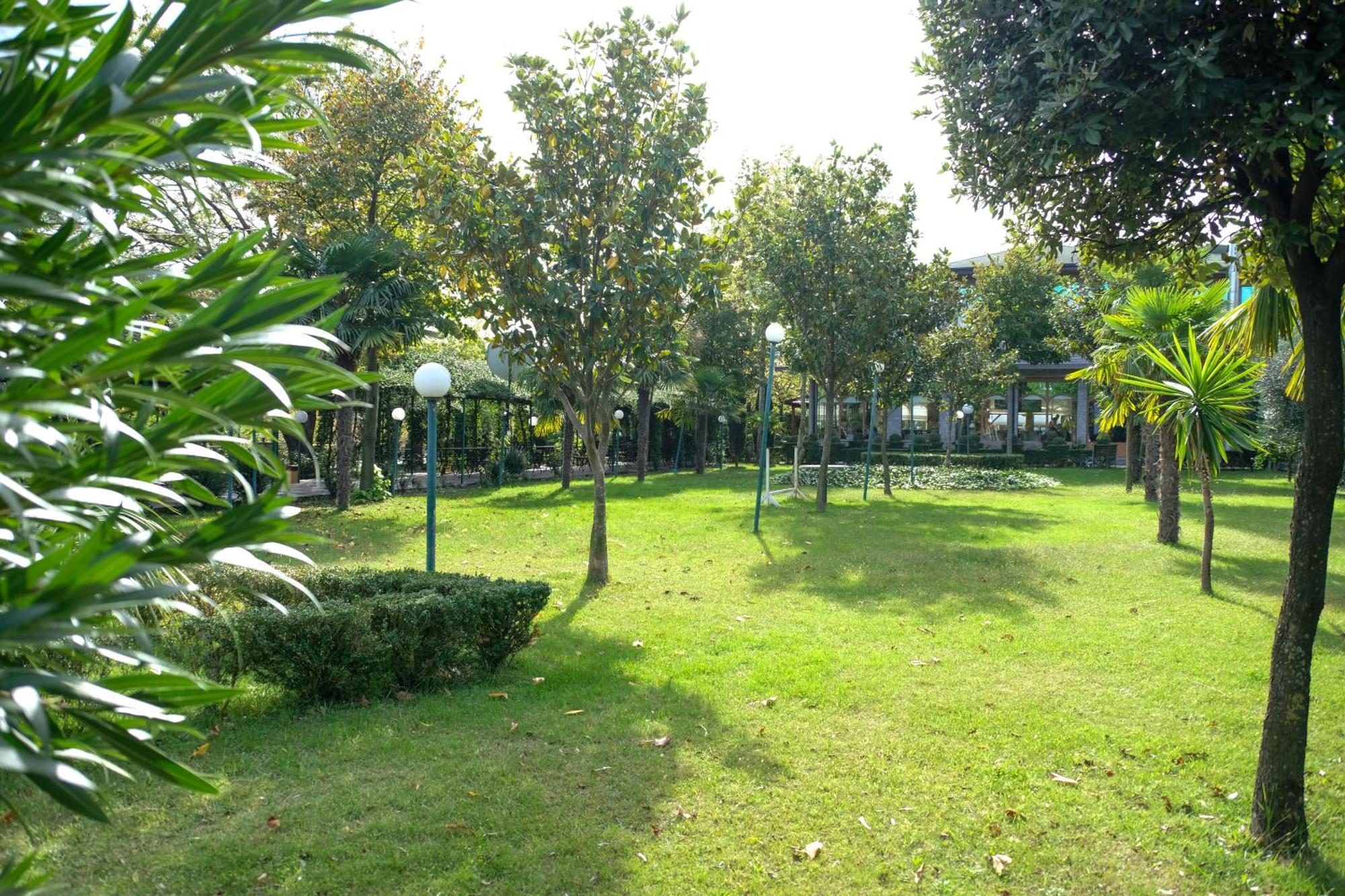 Buna Park Hotel ชโคเดอร์ ภายนอก รูปภาพ