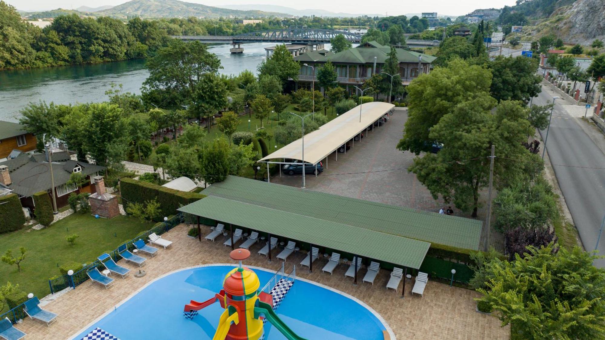 Buna Park Hotel ชโคเดอร์ ภายนอก รูปภาพ