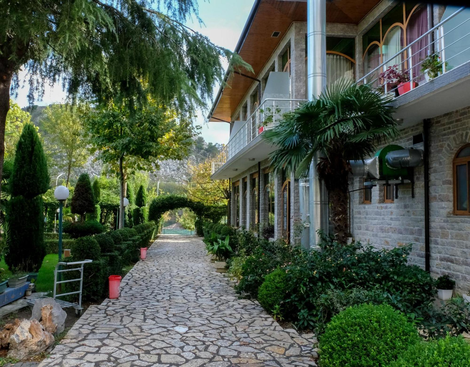 Buna Park Hotel ชโคเดอร์ ภายนอก รูปภาพ