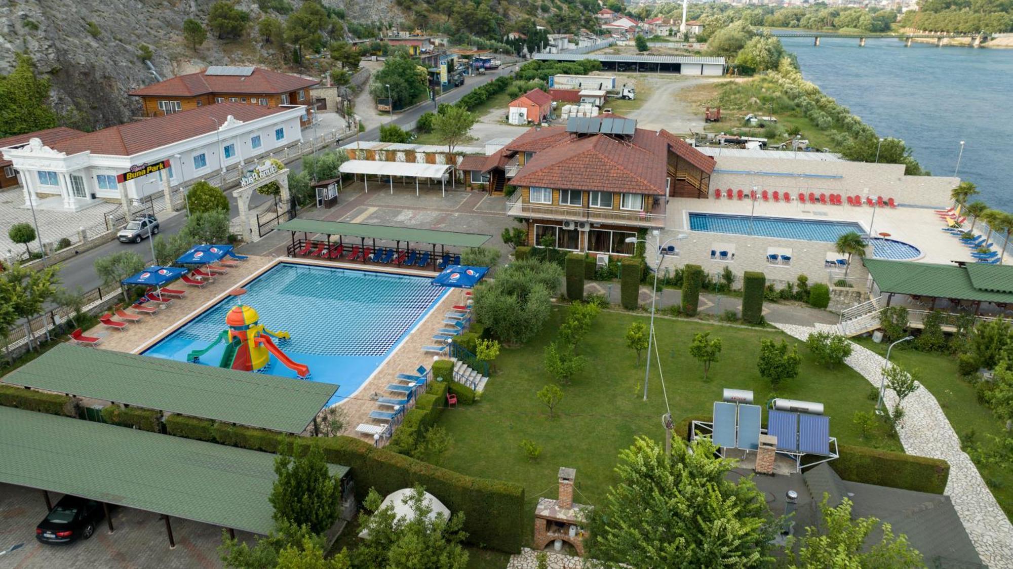Buna Park Hotel ชโคเดอร์ ภายนอก รูปภาพ